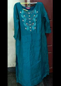 Womens Kurta And Top