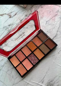 Mars Eye Shadow Palette