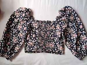 Floral Print Puff Sleeve Crop Top