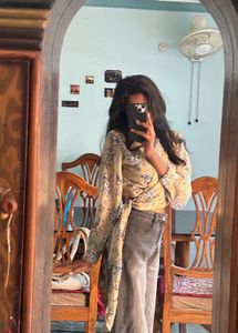 Floral Wrap Top Sassfras 💛