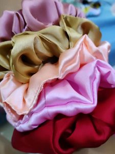 Combo Of 4 Scrunchies( Golden Is Not Available)