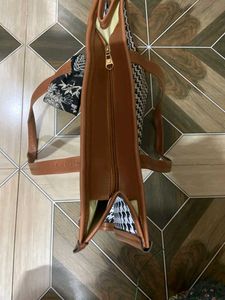 Houndstooth Print Tote Bag