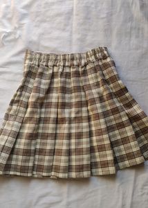 plaid skirt