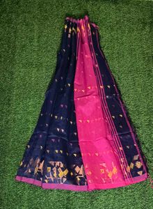 Handloom Jamdani Saree - Navy Blue &amp; Pink