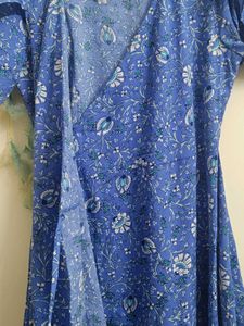 BERRYLUSH WOMEN WRAP DRESS