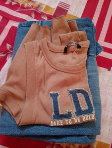 Baggy Jeans And Tank Top Combo🤍