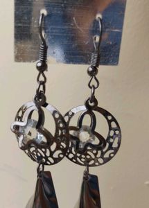 Stylish Metallic Drop Earrings