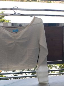 white chic crop top.