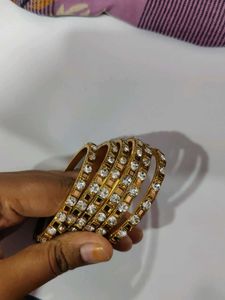 Sparkling Bangle Set