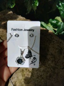 Neclace
