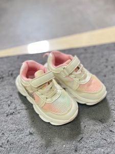 Toddler Girls Sneakers Size 24