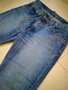 ✨ Vintage Levi’s Flared Jeans ✨