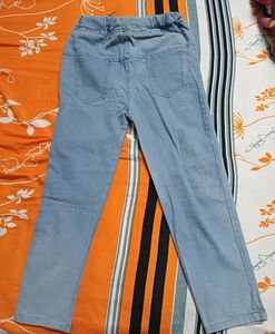 Flower 🌺 denim Jeans 👖