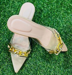 trendy Nude heels  👠 unused