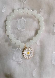 Aesthetic white bracelet and chain set🤍