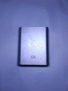 Mi (Xiaomi) 10000mAh Portable Power Bank – Silver