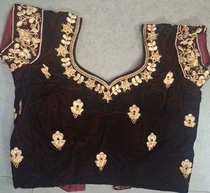 Elegant Embroidered Lehenga Choli Set