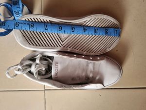 PRELOVED LACOSTE CASUAL SHOES UK SIZE 1