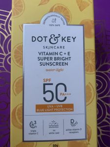 Dot &amp; key Vitamin C+ E Sunscreen