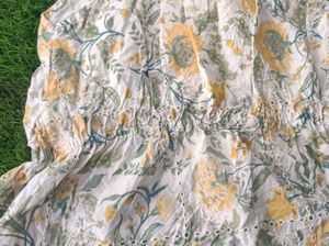 💐 Floral Ruffle Top 💐