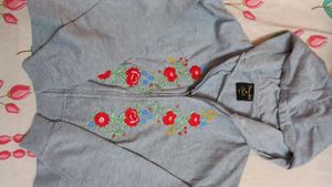 Gray Fleece Zip-Up short Hoodie