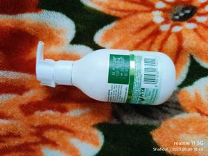 Simple Replenishing Cream Cleanser
