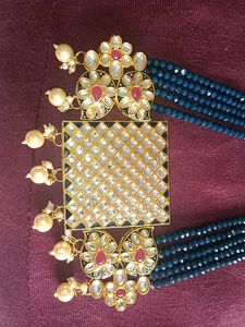 Elegant Beaded Necklace