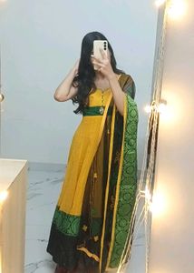 Elegant Anarkali Set & Dupatta