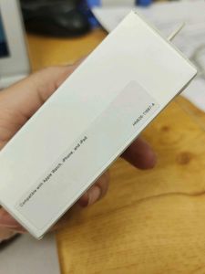 New Apple USB C 20w Adapter