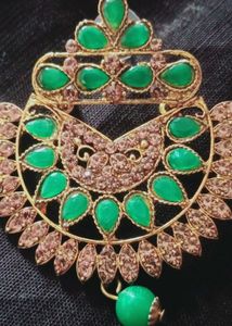 Earings And Mangtika