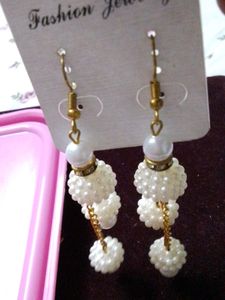 Earings