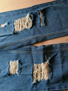 Ripped Blue Denim Jean&#39;s With Elastic
