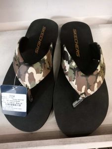 Skechers Man Chappal