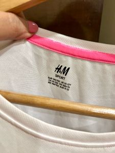 H&amp;M Activewear/Casual Tee
