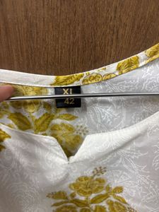 Floral Print Short Kurti