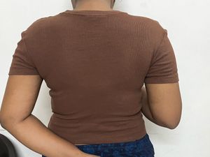 Yousta Brown Ribbed Tee