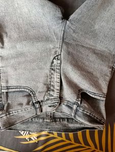 Stretchable Grey Jeans For Women