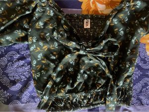 Zara Floral Puff Sleeve Crop Top