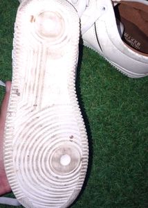 Women White Shoes Like New