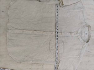 Uniqlo Linen Button-Down