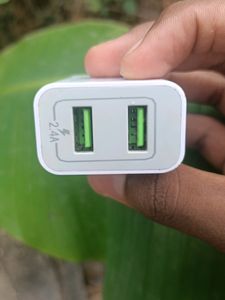 VARNI Travel Adapter 2.4V