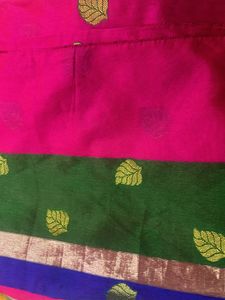Saree With Unstiched Blouse