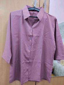 Elegant Pink Button-Down Shirt (U)