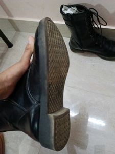 Ket importa Black Boots