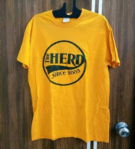 🛍️ Used Red &amp; Yellow T-Shirts ⭐⭐⭐⭐⭐