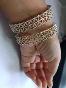 Silver  Floral Bangle Bracelet