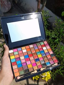 Eyeshadow Palette - 80 Shades