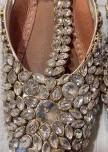 Bridal Couture Nura designer Stone jutti