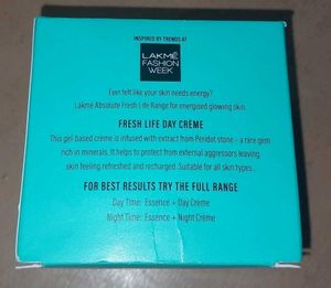LAKME ABSOLUTE Fresh Life Day Creme