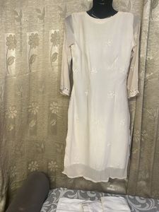 Chikankari Embroidered Kurti